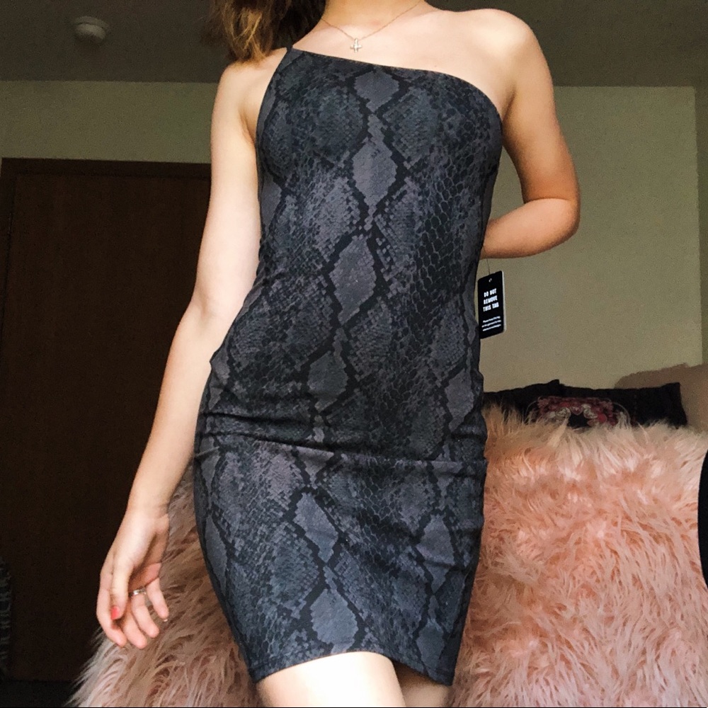 🐍Express Black Snake Skin printed dress🕷